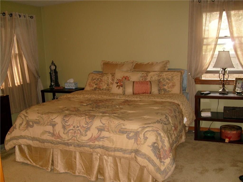 220 Cascade Road Forest Hills, PA 15221 - Photo 12 of 25 First floor Master Bedroom.