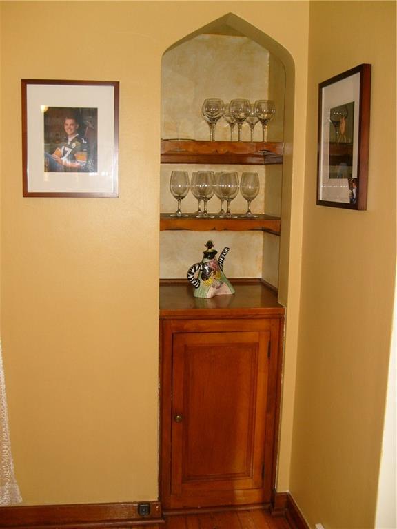 220 Cascade Road Forest Hills, PA 15221 - Photo 16 of 25 Dining room alcove for serving.