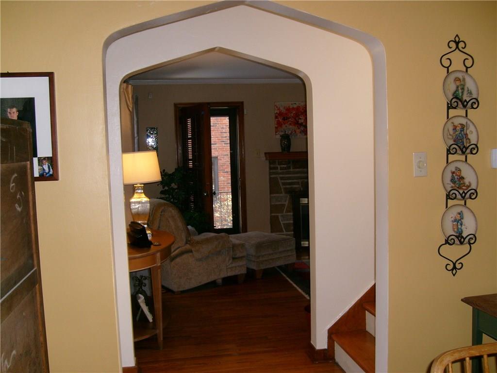 220 Cascade Road Forest Hills, PA 15221 - Photo 17 of 25 Wonderful Archways - entering dining room and living room.