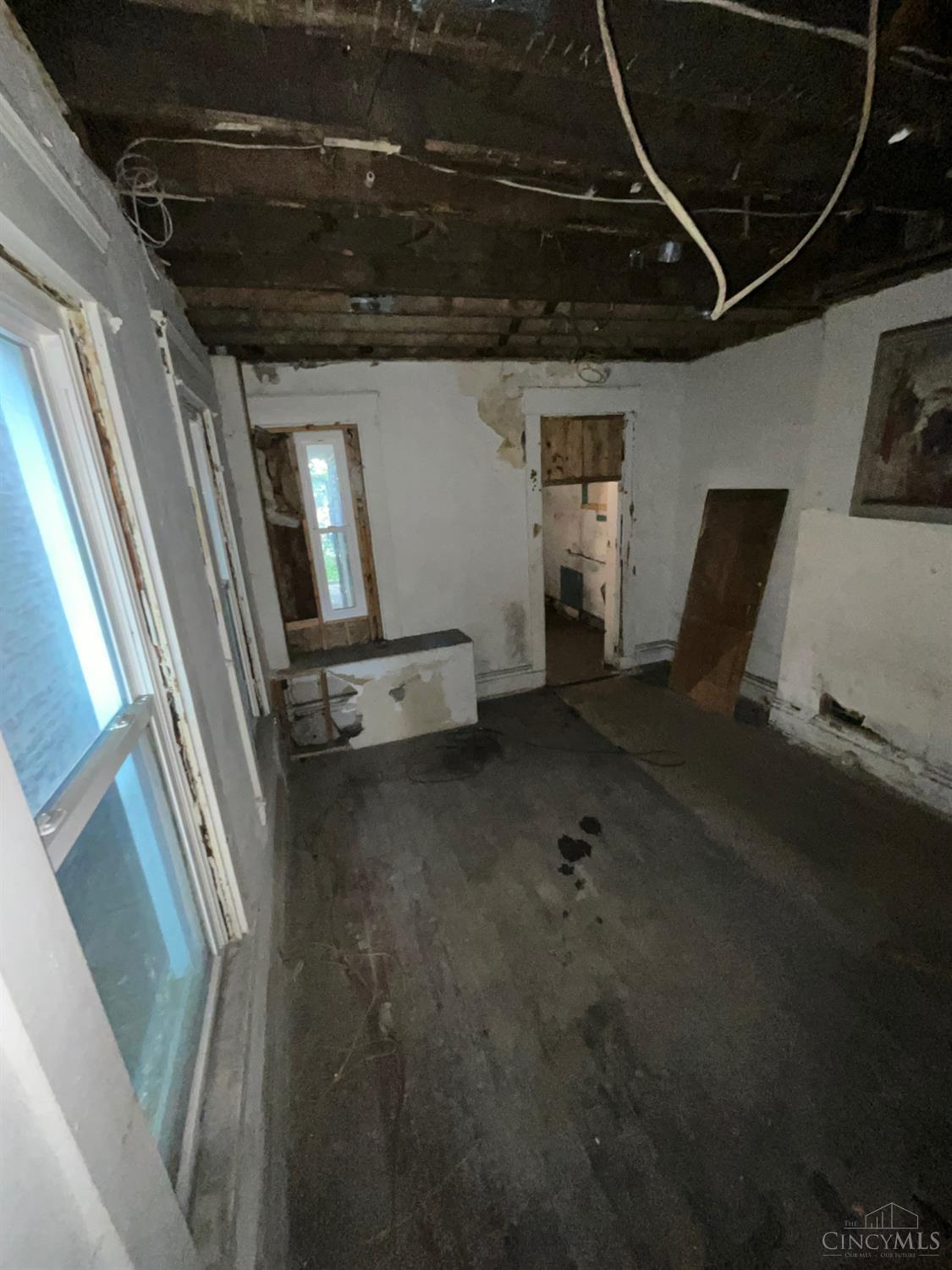 923 Findlay Street Cincinnati, OH 45214 - Photo 5 of 27