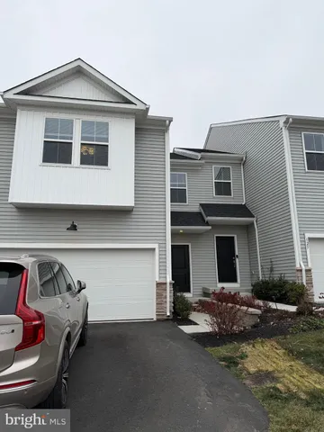 $3,195 | 127 Painters Way, Pottstown, PA 19465