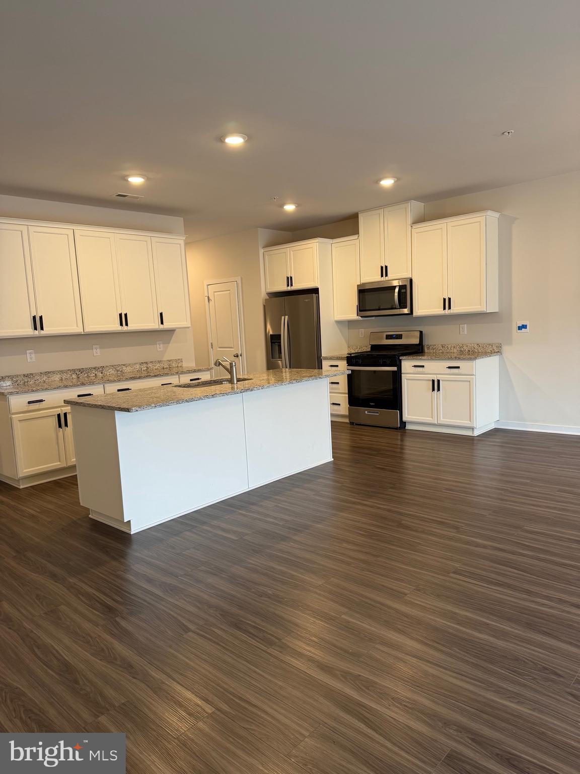 127 Painters Way Pottstown, PA 19465 - Photo 7 of 28