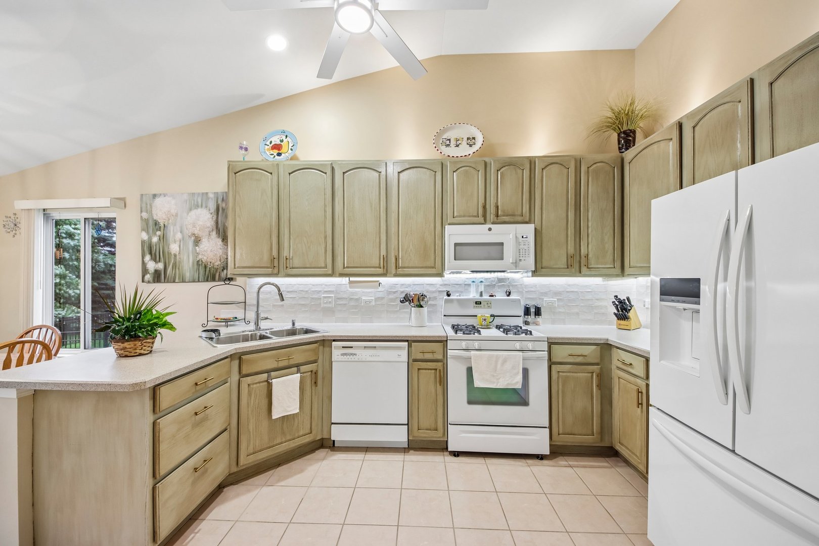 3415 Mustang Road Joliet, IL 60435 - Photo 19 of 45