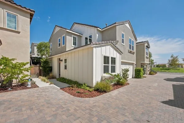 $905,000 | 991 Camino Aldea, Chula Vista, CA 91913