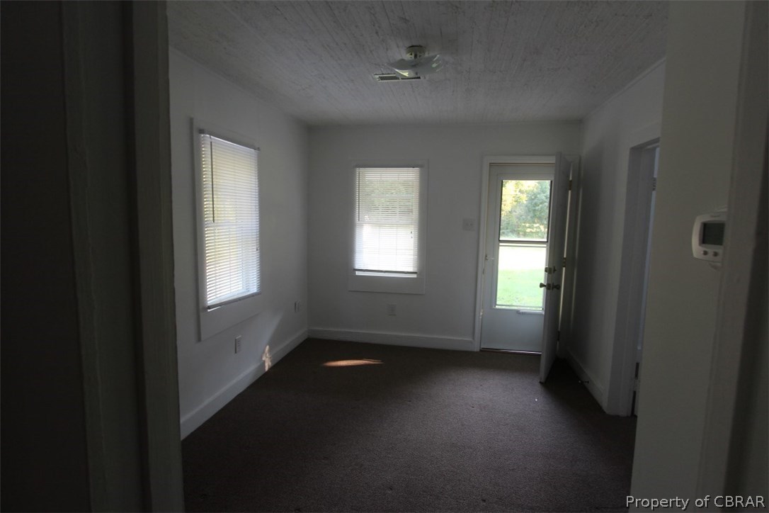 7945 Guinea Road Hayes, VA 23072 - Photo 9 of 19 Gallery Image 9