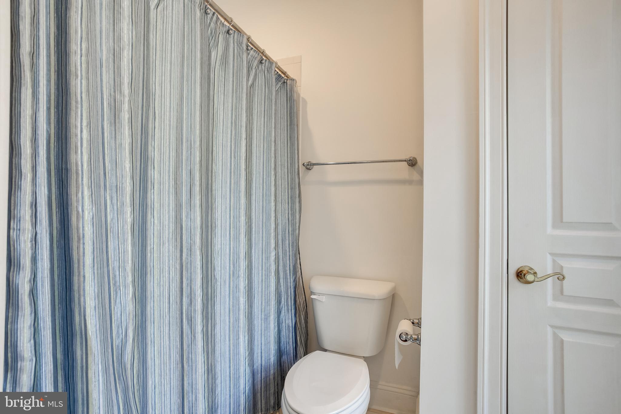 14349 Howard Road Glenelg, MD 21737 - Photo 41 of 54 Jack and Jill Bathroom