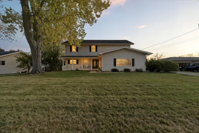 $309,900 | 2809 Leland Drive, Jackson, MI 49203