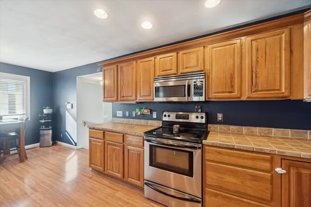 $309,900 | 2809 Leland Drive, Jackson, MI 49203