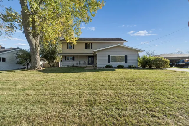 $309,900 | 2809 Leland Drive, Jackson, MI 49203