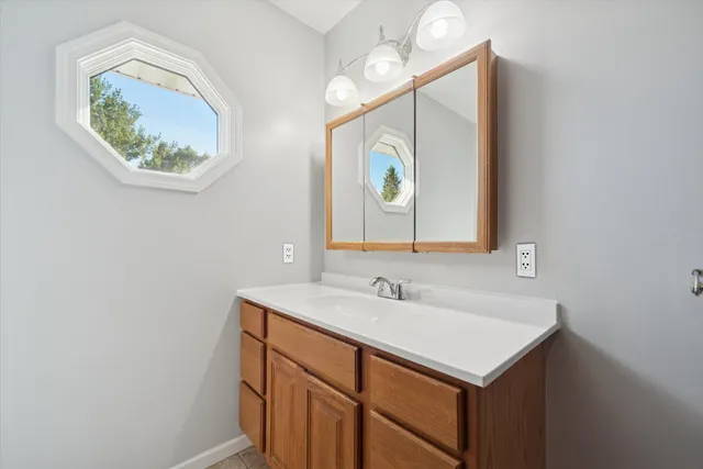 $309,900 | 2809 Leland Drive, Jackson, MI 49203