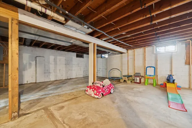 $309,900 | 2809 Leland Drive, Jackson, MI 49203