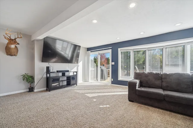 $309,900 | 2809 Leland Drive, Jackson, MI 49203