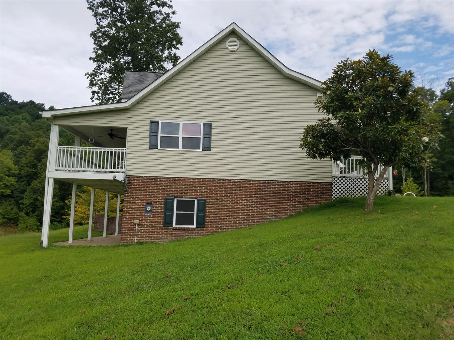2369 Mitchellsburg Knob Road Parksville, KY 40464 - Photo 10 of 88 Photo 10