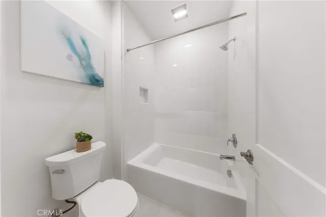 a view of residential houses with outdoor space