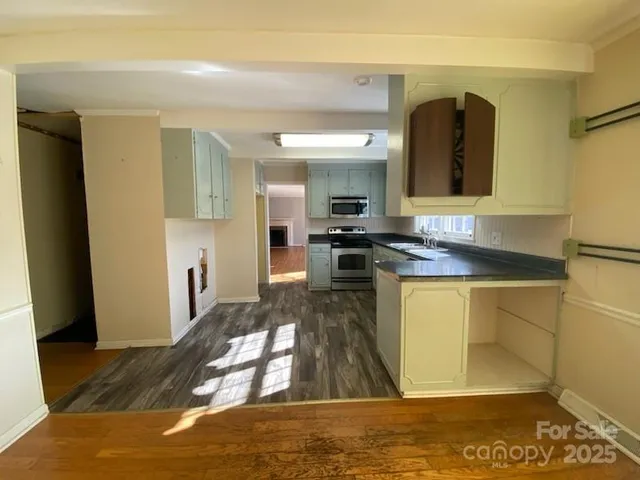 $275,000 | 622 Carolina Avenue South, Statesville, NC 28677