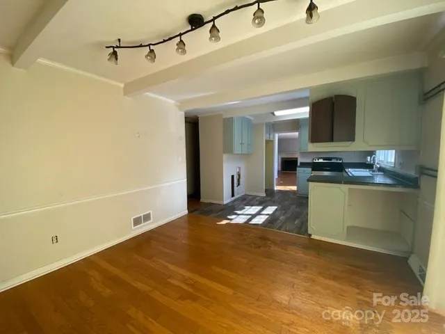 $275,000 | 622 Carolina Avenue South, Statesville, NC 28677