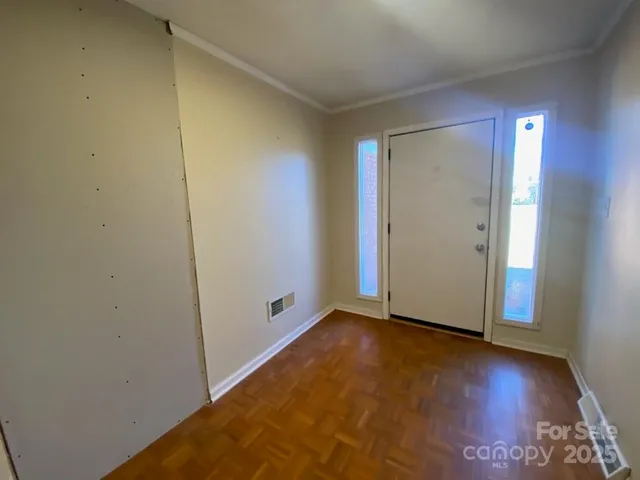 $275,000 | 622 Carolina Avenue South, Statesville, NC 28677