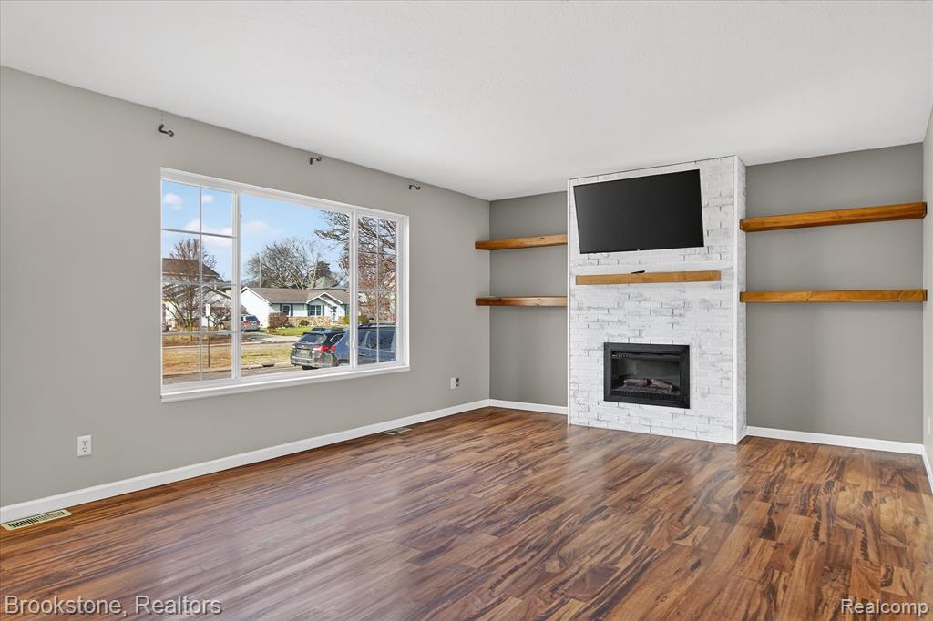 116 Maple Boulevard Monroe, MI 48162 - Photo 4 of 30