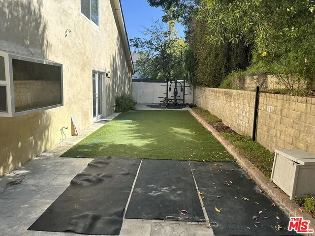 $10,000 | 18162 Sweet Elm Drive, Encino, CA 91316