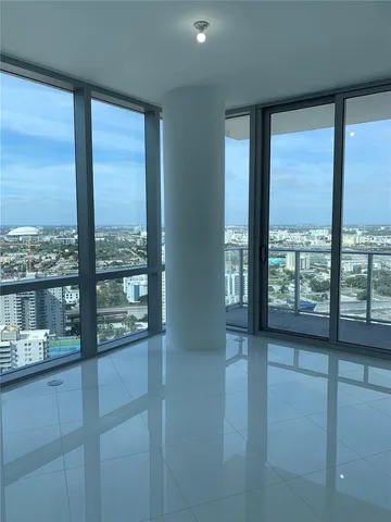 $639,000 | 851 Northeast 1st Avenue, Unit 2702, Miami, FL 33132