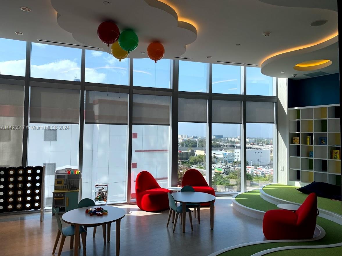 851 Northeast 1st Avenue, Unit 2702 Miami, FL 33132 - Photo 27 of 58