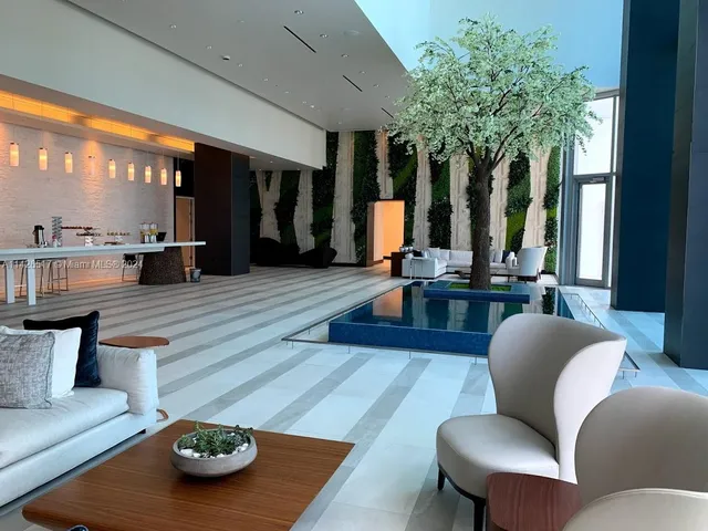 $639,000 | 851 Northeast 1st Avenue, Unit 2702, Miami, FL 33132