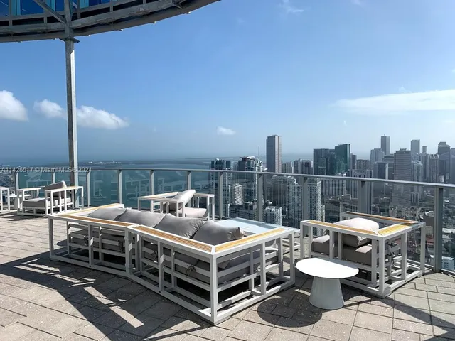 $639,000 | 851 Northeast 1st Avenue, Unit 2702, Miami, FL 33132