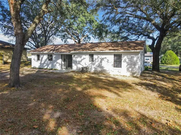 $1,595 | 11520 Southeast 129th Place, Ocklawaha, FL 32179