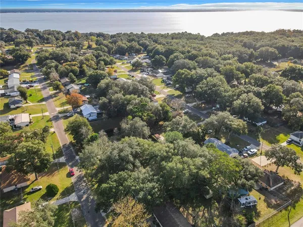 $1,595 | 11520 Southeast 129th Place, Ocklawaha, FL 32179