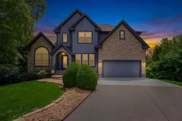 $555,000 | 6052 Brownridge Drive, Shawnee, KS 66218