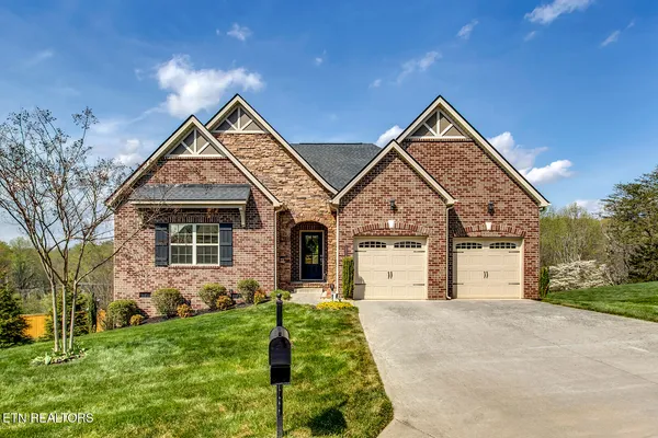 $559,900 | 2724 Tallgrass Lane, Knoxville, TN 37932