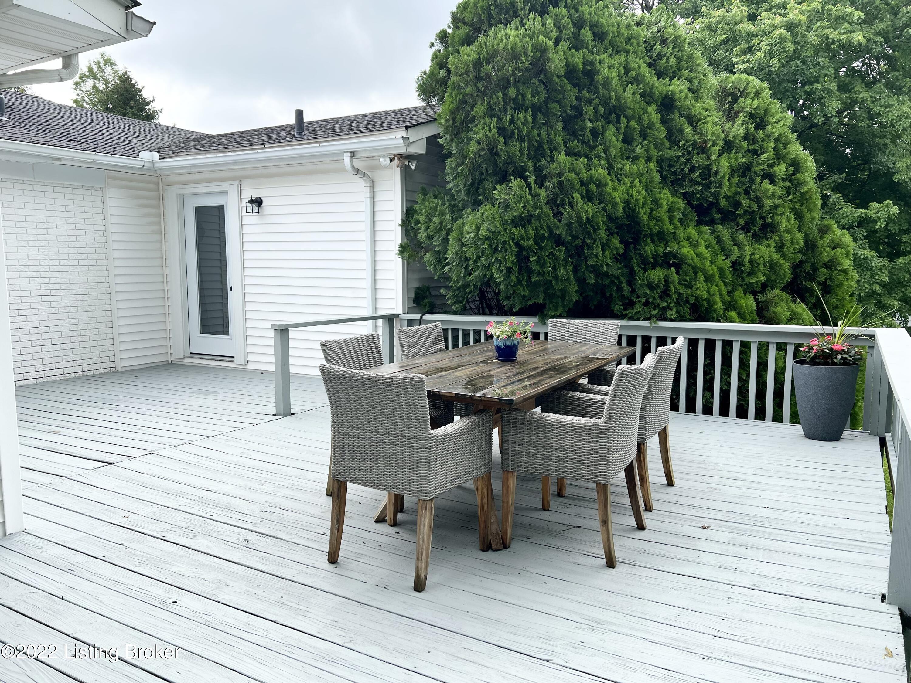7308 Cardinal Road Crestwood, KY 40014 - Photo 43 of 48 Freshly painted! Loads of room for entertaining!