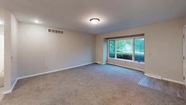 $249,000 | 2547 North 4645th Road, Unit B, Somonauk, IL 60552