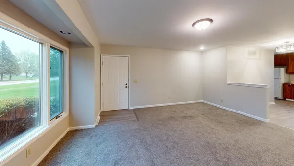 $249,000 | 2547 North 4645th Road, Unit B, Somonauk, IL 60552