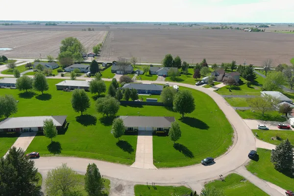 $249,000 | 2547 North 4645th Road, Unit B, Somonauk, IL 60552