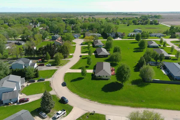 $249,000 | 2547 North 4645th Road, Unit B, Somonauk, IL 60552