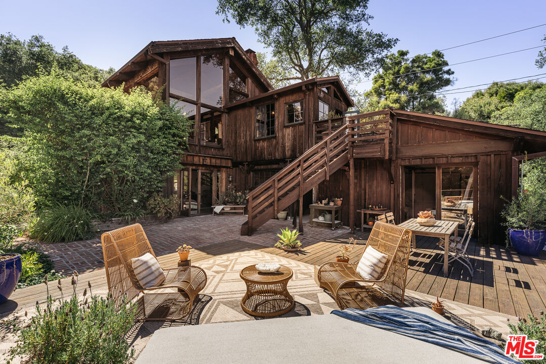 19534 Bowers Drive Topanga, CA 90290 - Photo 25 of 61