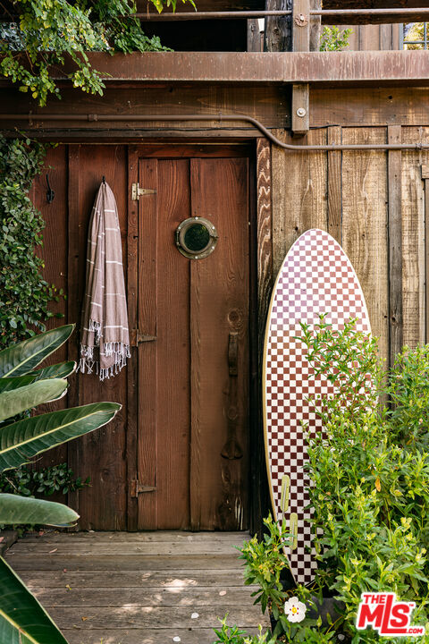 19534 Bowers Drive Topanga, CA 90290 - Photo 42 of 61