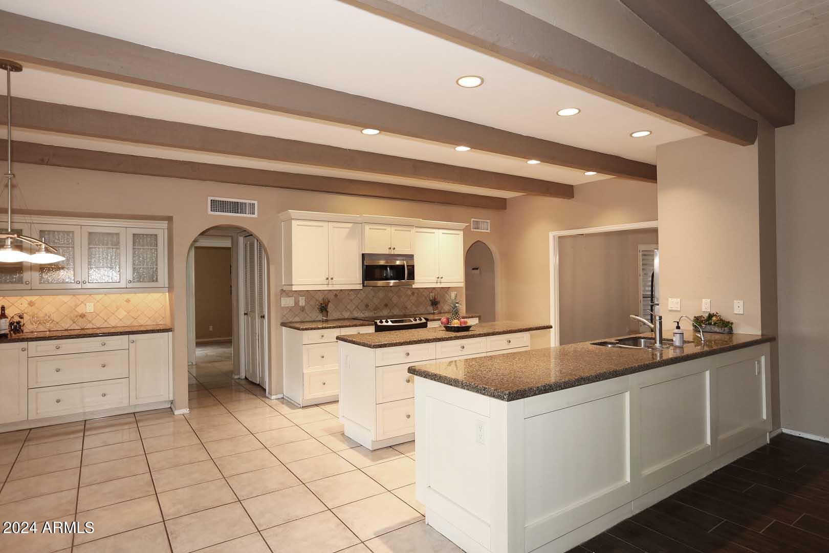 8103 East Redfield Road Scottsdale, AZ 85260 - Photo 13 of 85 Kitchen
