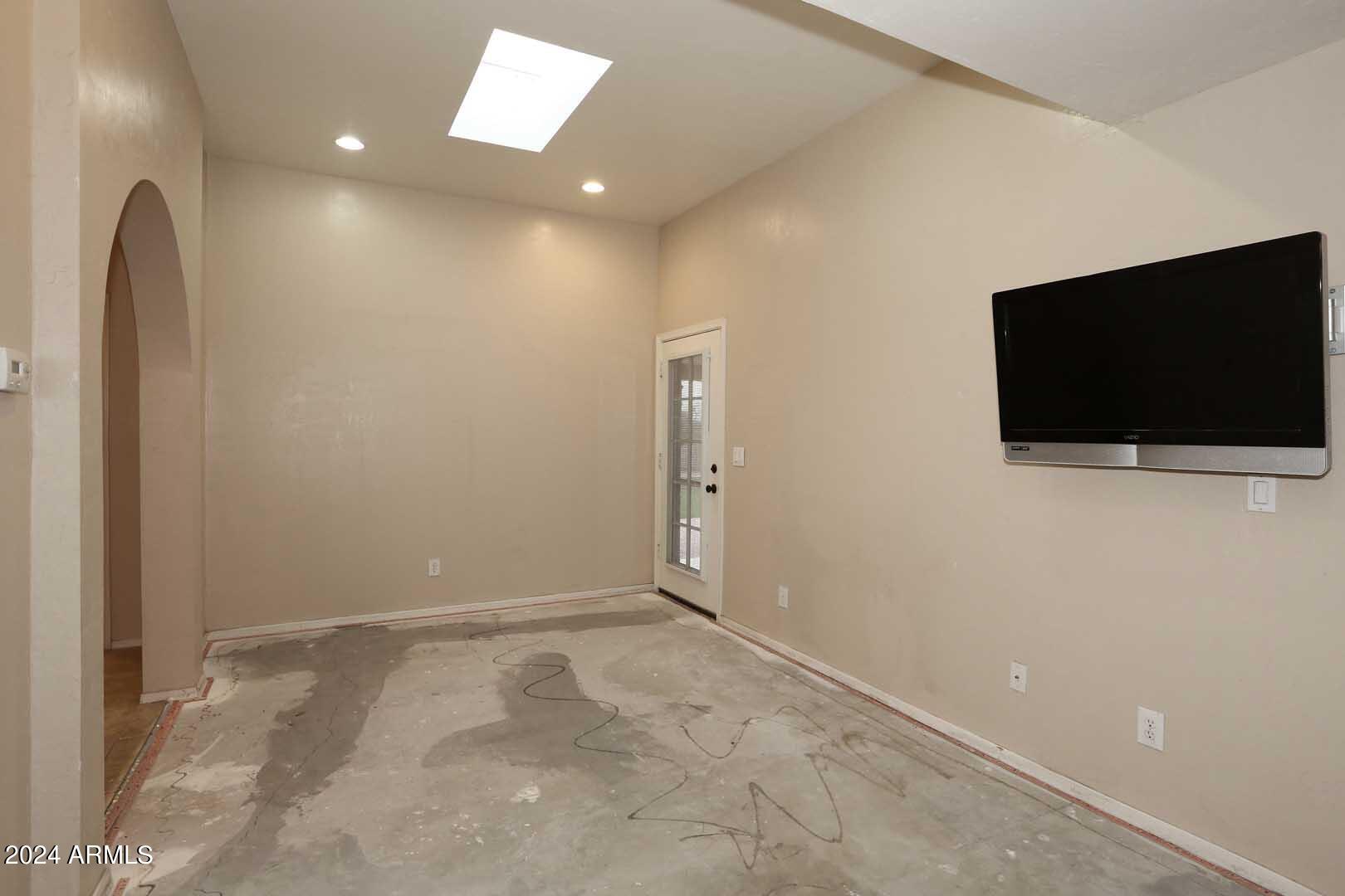 8103 East Redfield Road Scottsdale, AZ 85260 - Photo 65 of 85 Primary Bedroom-Sitting Area