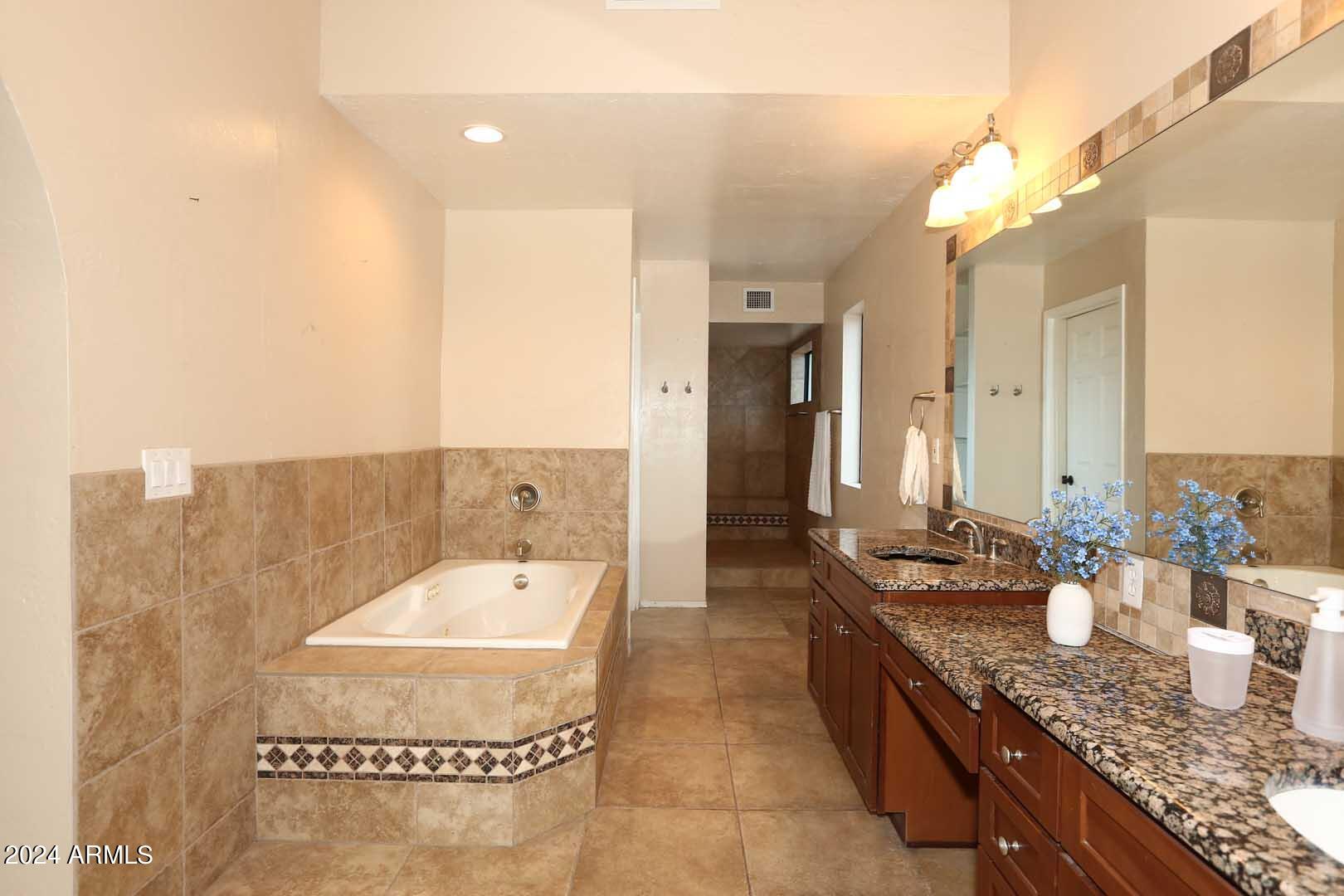 8103 East Redfield Road Scottsdale, AZ 85260 - Photo 72 of 85 Primary Bath2