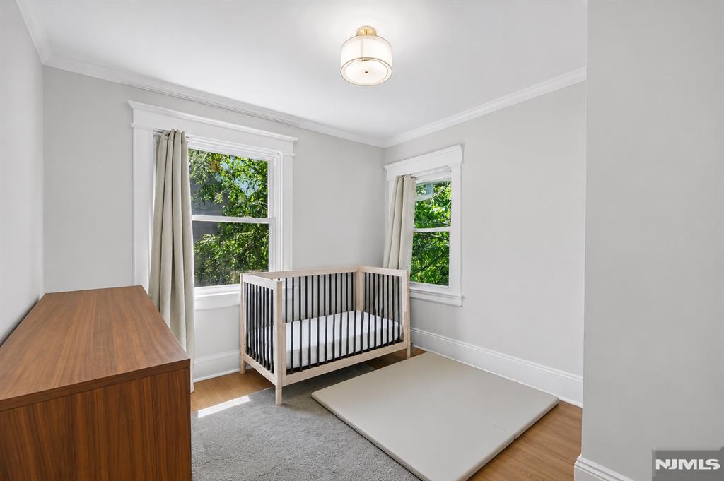 10 Mountain Place Montclair, NJ 07043 - Photo 12 of 20