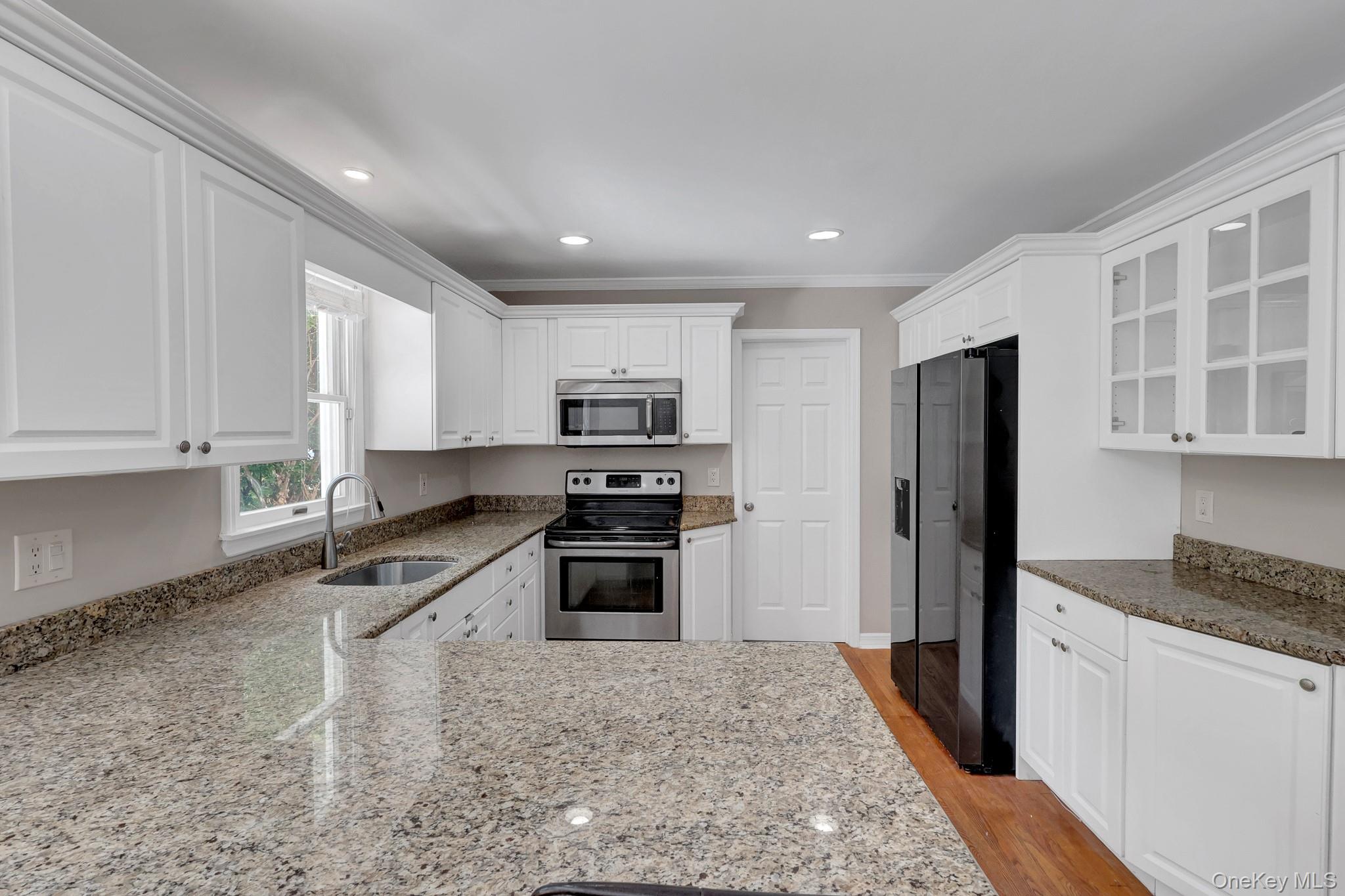67 Randall Road Wading River, NY 11792 - Photo 10 of 50