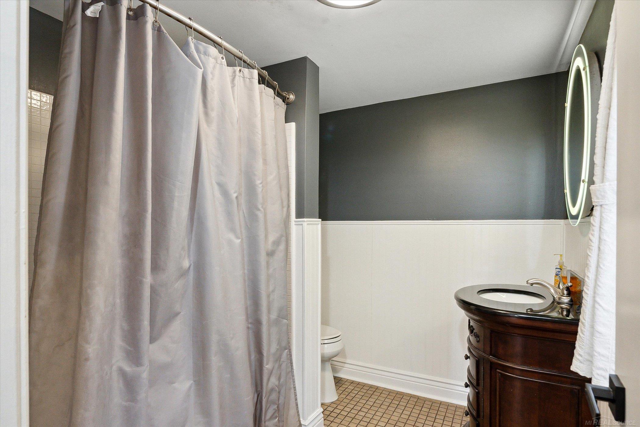 48771 Sugarbush Road New Baltimore, MI 48047 - Photo 19 of 36 50134579-d61f3c5b-b9c1-4673-9a45-c6626144c209.JPG