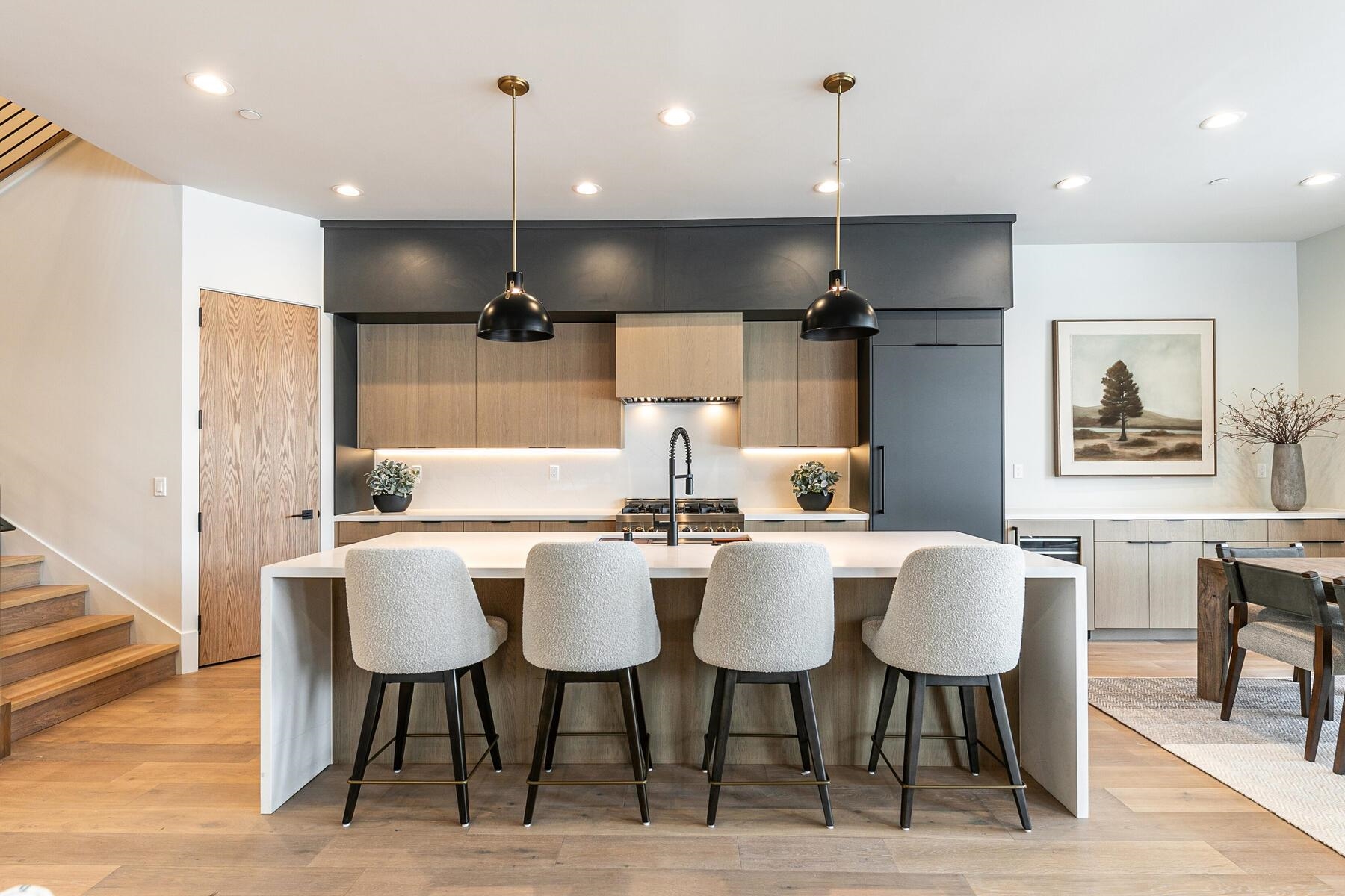 10089 Jakes Way, Truckee, CA 96161 Compass