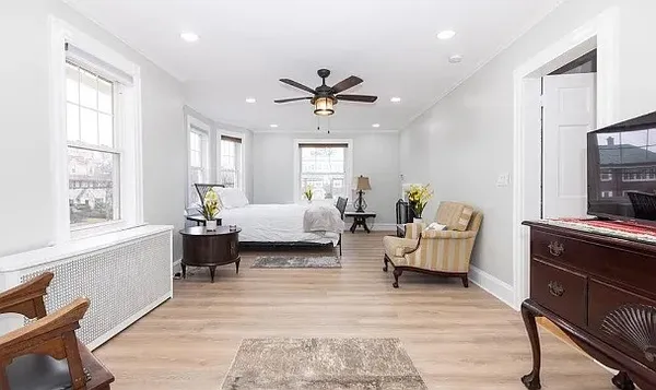 $3,800 | 1362 Narragansett Boulevard, Cranston, RI 02905