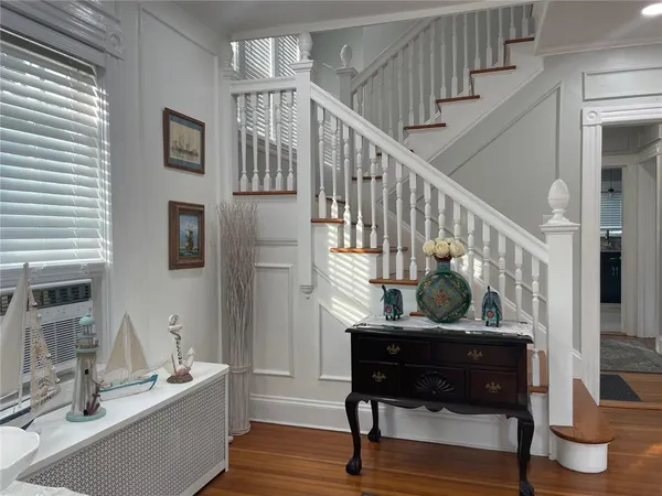 $3,800 | 1362 Narragansett Boulevard, Cranston, RI 02905