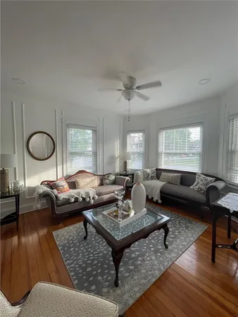 $3,800 | 1362 Narragansett Boulevard, Cranston, RI 02905