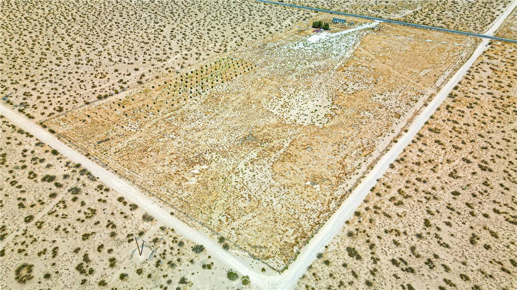 33633 Old Woman Springs Road Lucerne Valley, CA 92356 - Photo 10 of 25