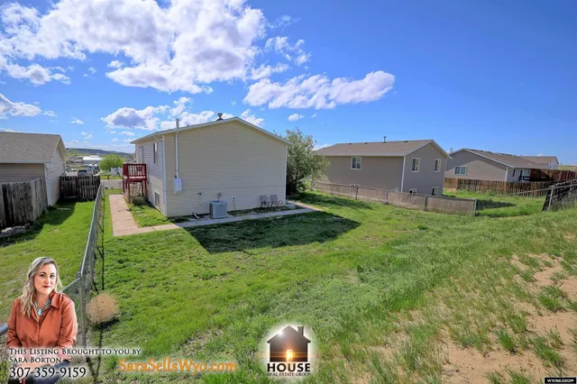 $263,000 | 925 Skyline Drive, Douglas, WY 82633